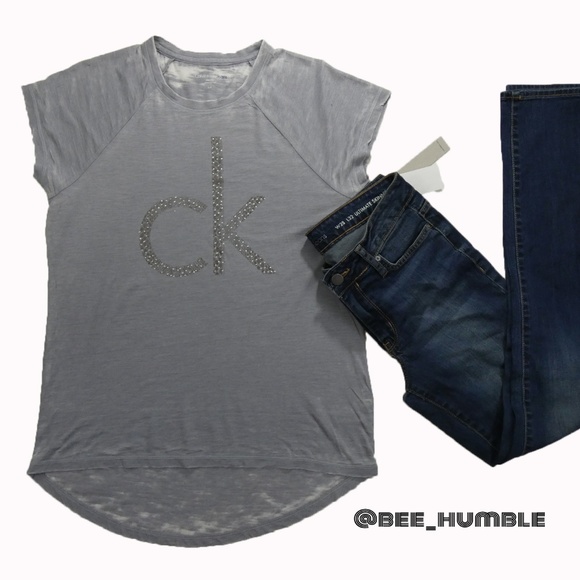 🆕🚺CALVIN KLEIN Distressed Tee - Picture 1 of 5